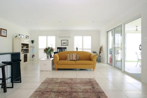 Property photo of 2 Hamilton Drive Vale View QLD 4352