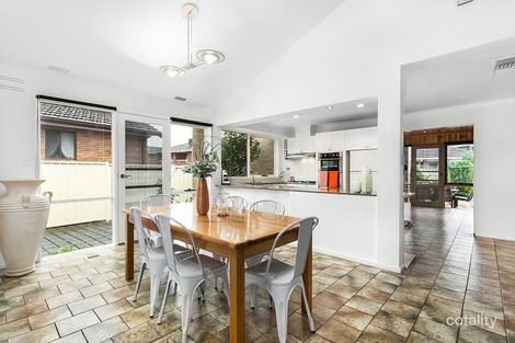 Property photo of 24 Thackeray Quadrant Avondale Heights VIC 3034