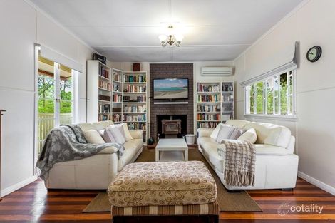 Property photo of 2 Wren Court Regency Downs QLD 4341