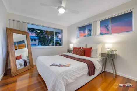 Property photo of 8 Liatoki Street Mansfield QLD 4122