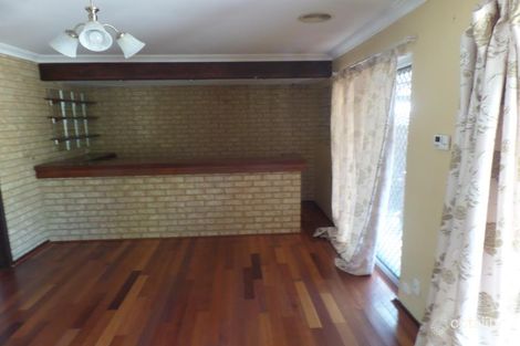 Property photo of 36 Glennon Way Rossmoyne WA 6148