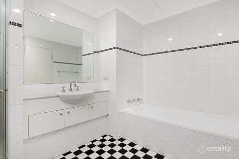 Property photo of 104/14 Karrabee Avenue Huntleys Cove NSW 2111