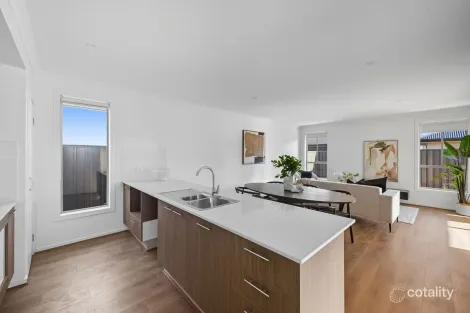 Property photo of 18 Rhea Crescent Munno Para Downs SA 5115