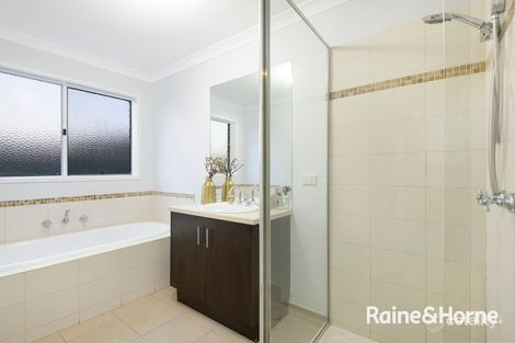 Property photo of 3 Wiltshire Avenue Cranbourne East VIC 3977
