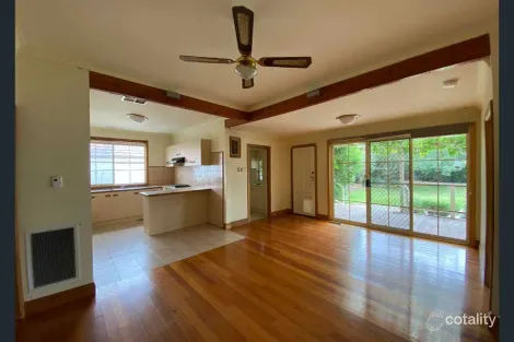 Property photo of 16 Broadhurst Avenue Reservoir VIC 3073