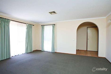 Property photo of 15 Saxonwood Drive Narre Warren VIC 3805