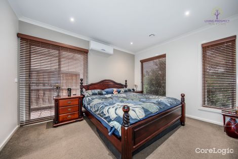 Property photo of 39 Edge View Point Cook VIC 3030