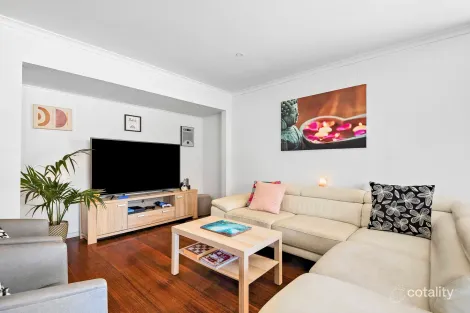 Property photo of 11 Eastbourne Court Frankston VIC 3199