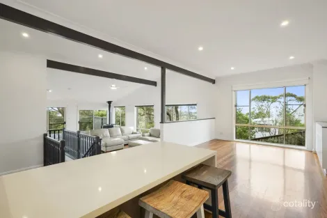 Property photo of 2 Lucia Avenue Copacabana NSW 2251