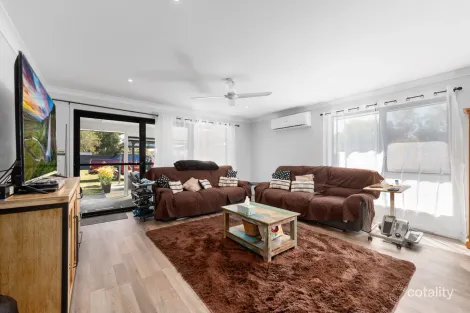 Property photo of 11 Bluegum Street Landsborough QLD 4550