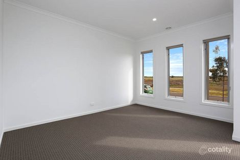 Property photo of 25 Allambee Drive Harkness VIC 3337