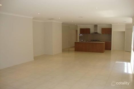 Property photo of 13 Daydream Drive Point Cook VIC 3030
