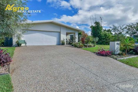 Property photo of 2 Yaraan Crescent Beachmere QLD 4510