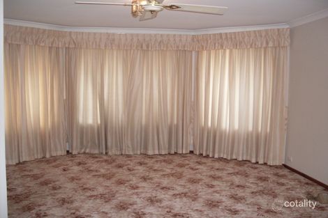 Property photo of 1 Rowland Court Gosnells WA 6110