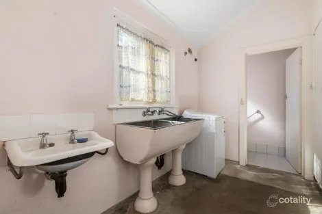 Property photo of 44 Swamp Road Uraidla SA 5142