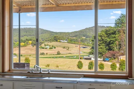 Property photo of 44 Swamp Road Uraidla SA 5142