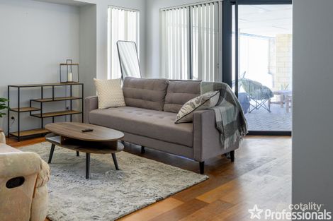 Property photo of 44 Cheltenham Loop Bertram WA 6167