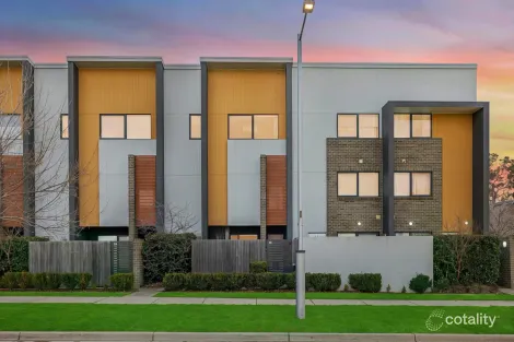32 Bon Scott Cres, Moncrieff, ACT 2914