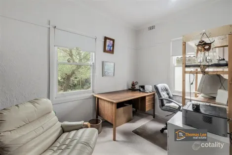 Property photo of 43 Marquis Road Bentleigh VIC 3204