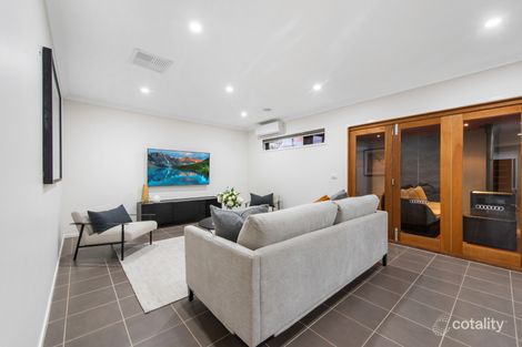 Property photo of 18 Redbox Crescent Burnside Heights VIC 3023