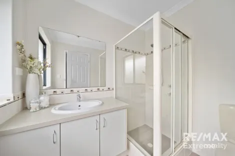 Property photo of 8 Crimson Way Tapping WA 6065