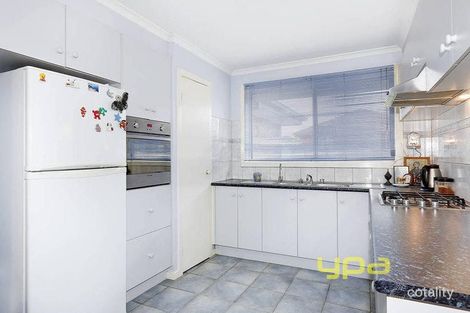 Property photo of 63 McKenzie Crescent Roxburgh Park VIC 3064