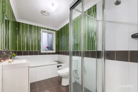 Property photo of 1/2A Federal Road Seven Hills NSW 2147