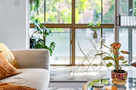 Property photo of 1/1 Dowar Street Coorparoo QLD 4151