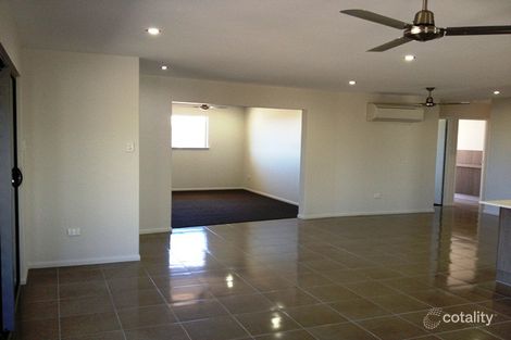 Property photo of 19 Makybe Diva Drive Ooralea QLD 4740