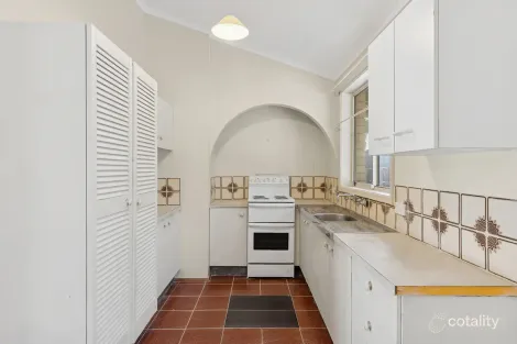 Property photo of 131 Avoca Drive Kincumber NSW 2251