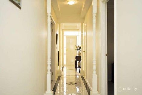 Property photo of 15 Alpine Gardens Caroline Springs VIC 3023