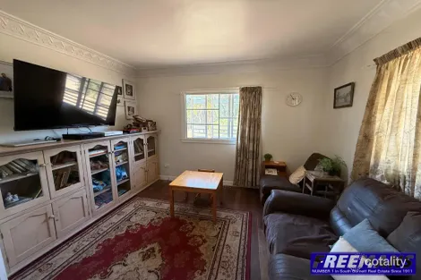 Property photo of 246 Malar Crescent Booie QLD 4610