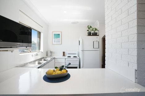 Property photo of 4/2 Weaponess Road Scarborough WA 6019