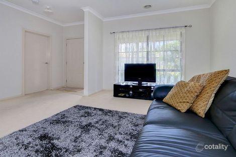Property photo of 2/17 Bass Avenue Rosebud VIC 3939