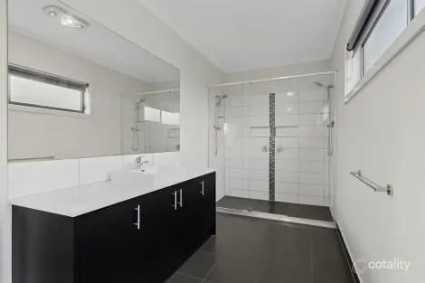 Property photo of 5 Spearys Road Diggers Rest VIC 3427