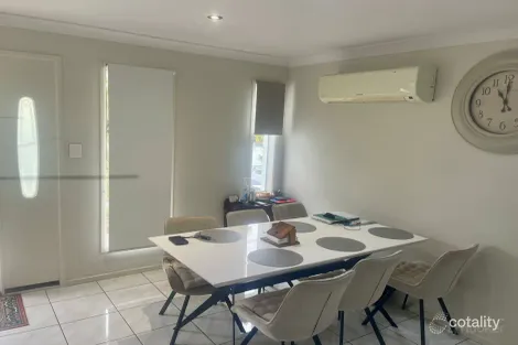 Property photo of 28A Robert Street Labrador QLD 4215