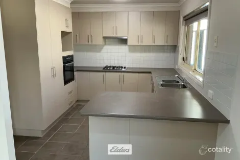 Property photo of 1 Madison Close Mildura VIC 3500