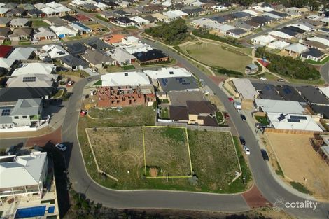 Property photo of 11 Lorea Loop Halls Head WA 6210
