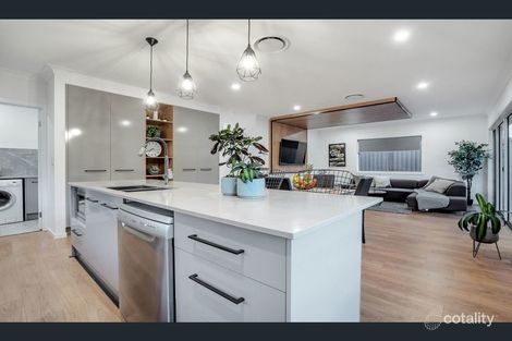 Property photo of 19 John Storey Court Park Ridge QLD 4125