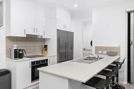 Property photo of 26A Henderson Everton Hills QLD 4053