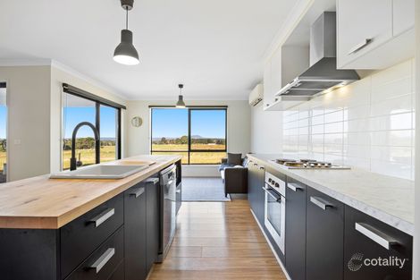 27 Morris Rd, Ross Creek, VIC 3351