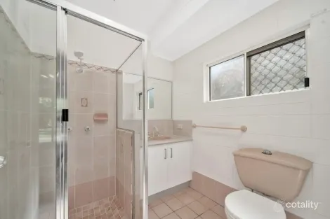 Property photo of 8 Edmonds Close Bentley Park QLD 4869