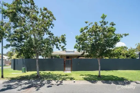 Property photo of 37 Beaconsfield Drive Burleigh Waters QLD 4220