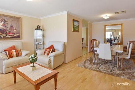 Property photo of 23 Monroe Turn Success WA 6164