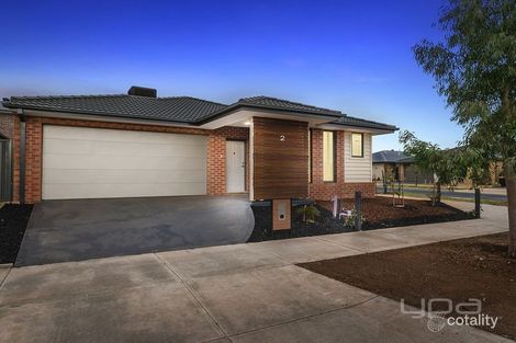 2 Maracana Cct, Strathtulloh, VIC 3338