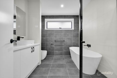 Property photo of 15 Pembrokeshire Loop Clyde VIC 3978