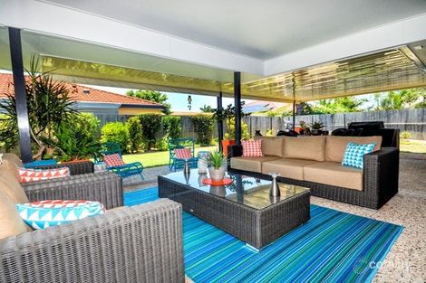 8 Firefly St, Pelican Waters, QLD 4551