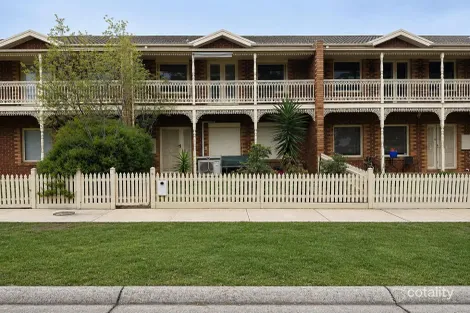 3 KLEIN CRES, ROXBURGH PARK, VIC 3064