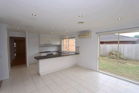 Property photo of 18 Geebung Road Cranbourne West VIC 3977