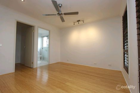 Property photo of 18 Geebung Road Cranbourne West VIC 3977